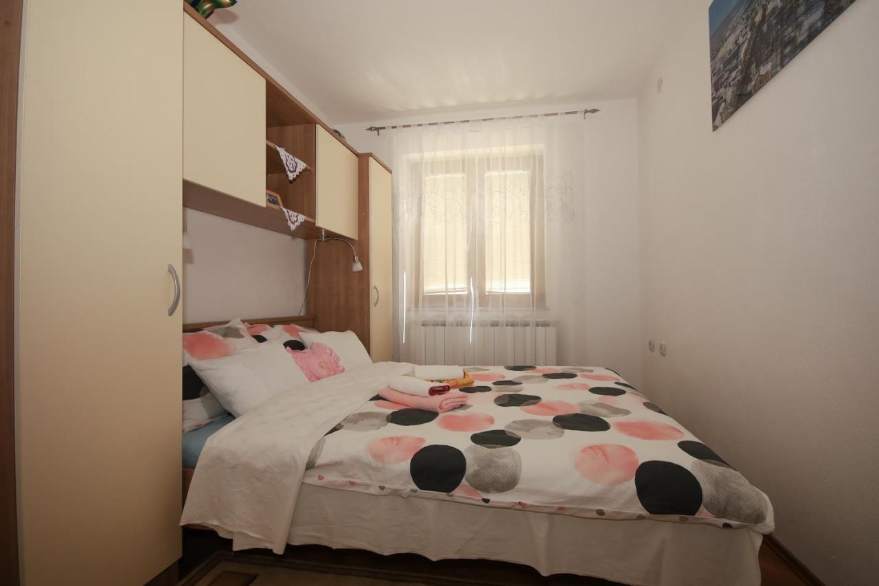 Apartman Lucija & Luka Otočac Exteriör bild