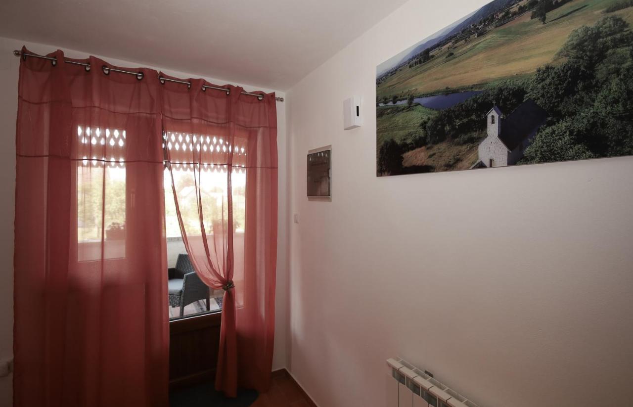 Apartman Lucija & Luka Otočac Exteriör bild