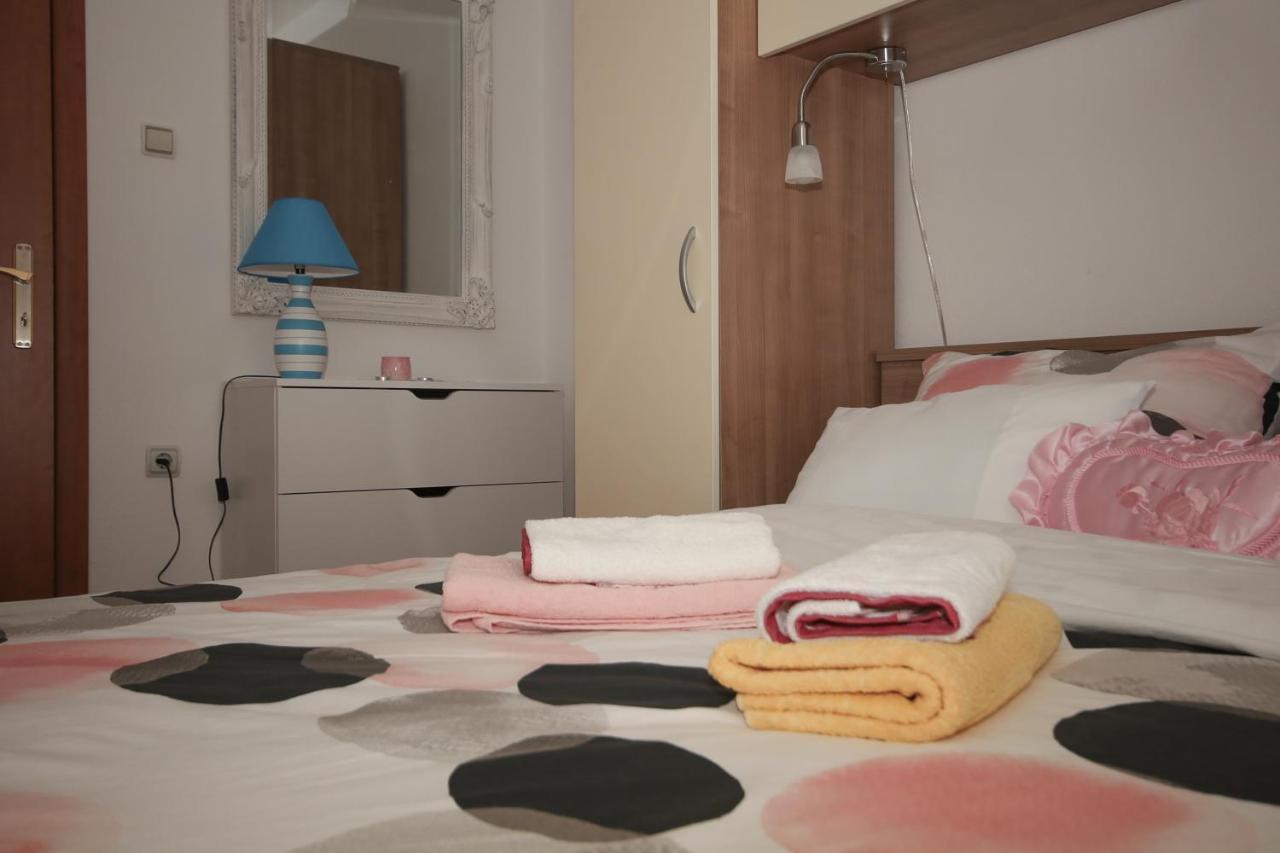 Apartman Lucija & Luka Otočac Exteriör bild