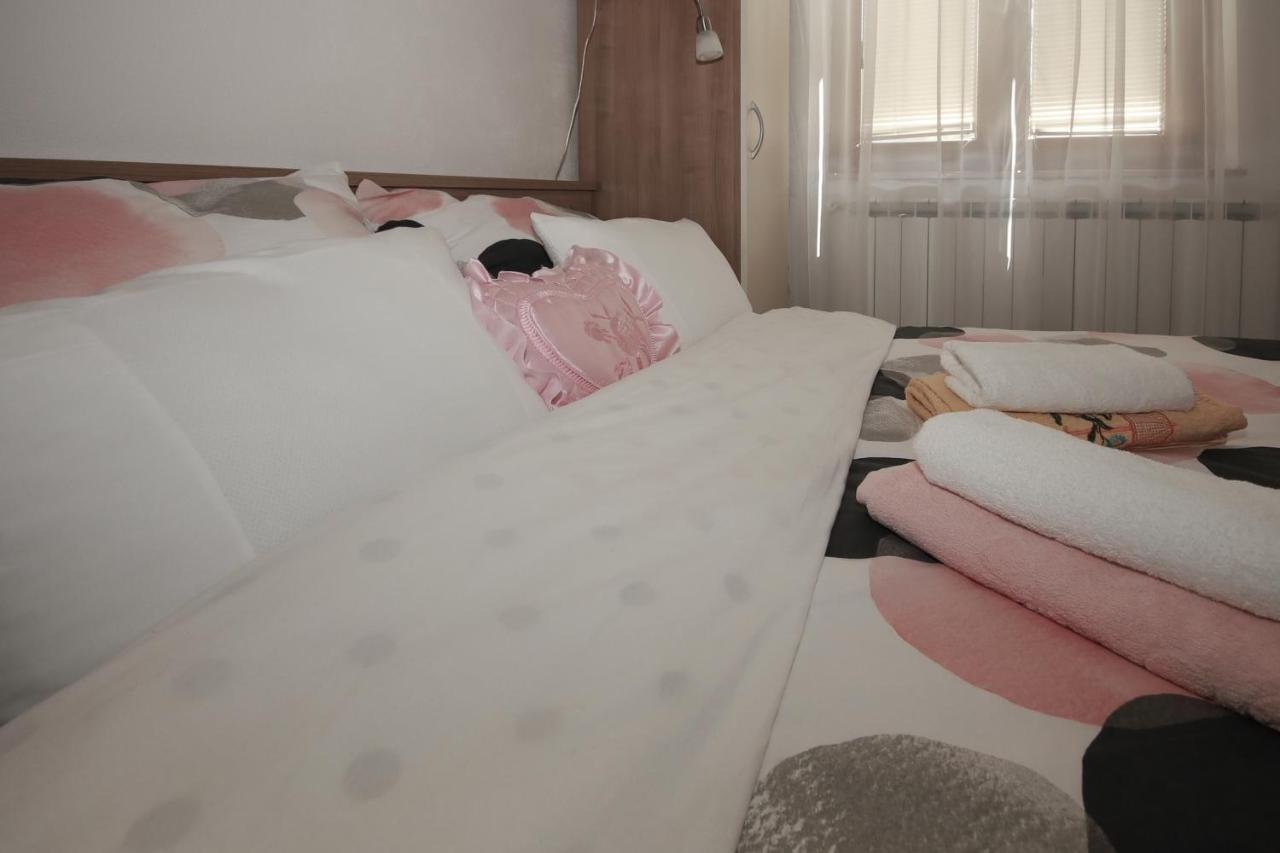 Apartman Lucija & Luka Otočac Exteriör bild