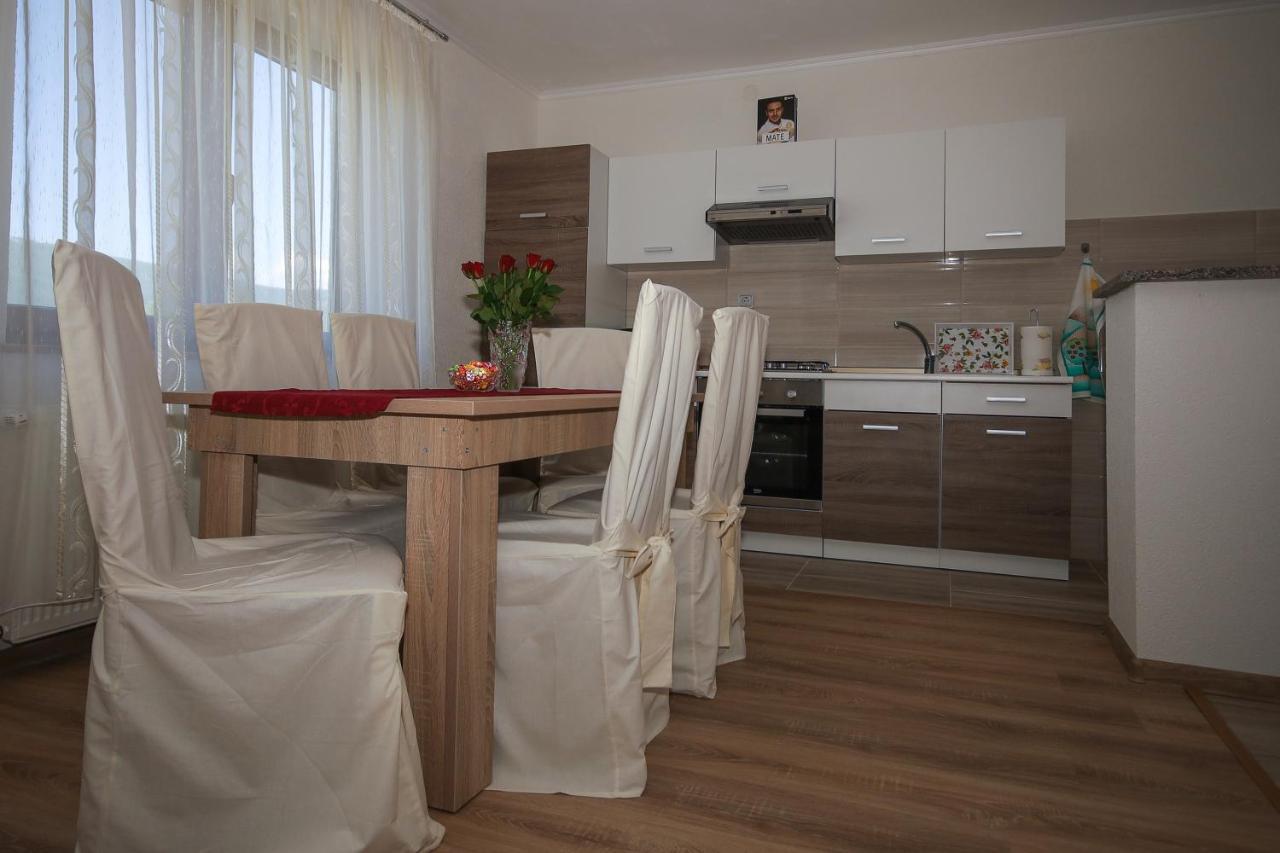 Apartman Lucija & Luka Otočac Exteriör bild